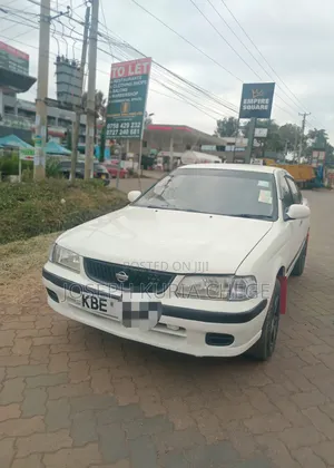 Nissan Sunny 2003 White