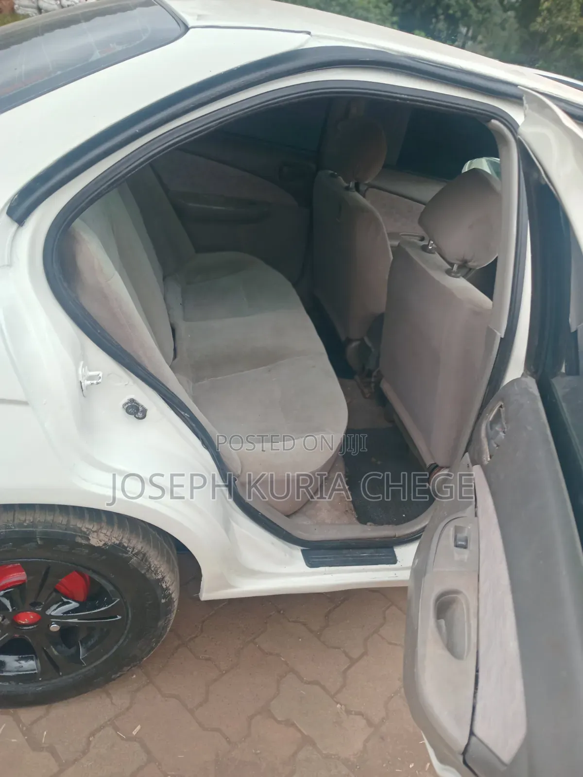 Nissan Sunny 2003 White