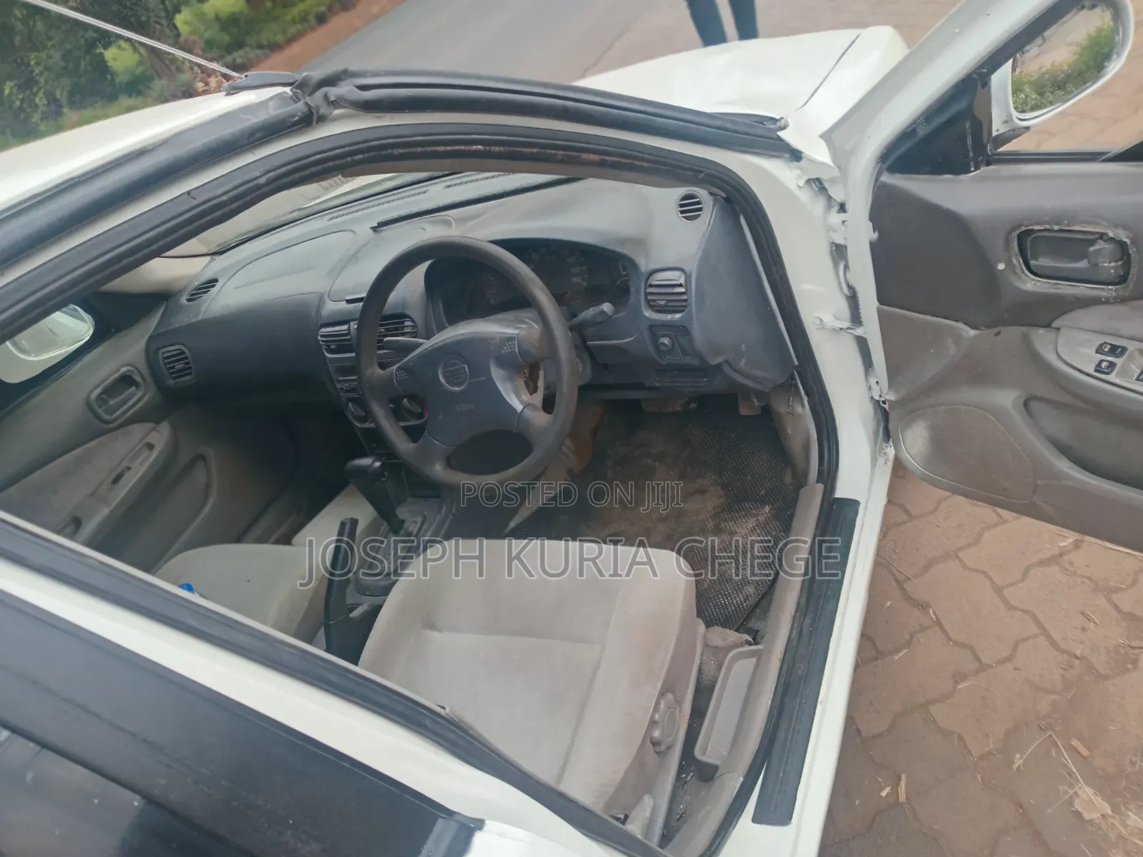 Nissan Sunny 2003 White