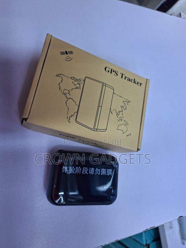 P7 Portable Vehicle GPS Locator With Triple Positioning