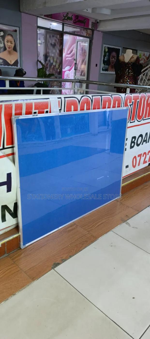 Noticeboard 4ft X 3ft Blue - thumbnail 4