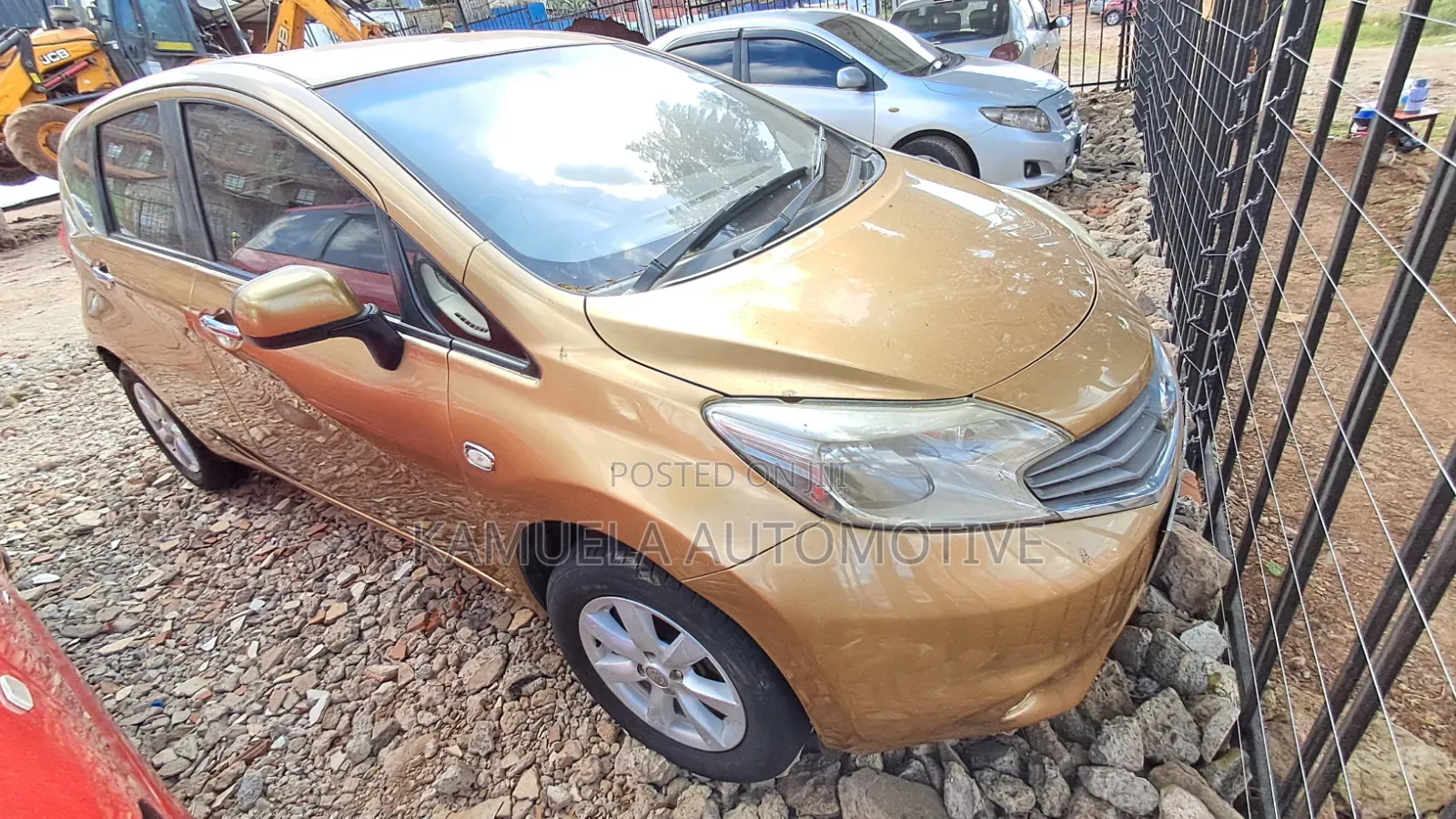 Nissan Note 2013 Gold