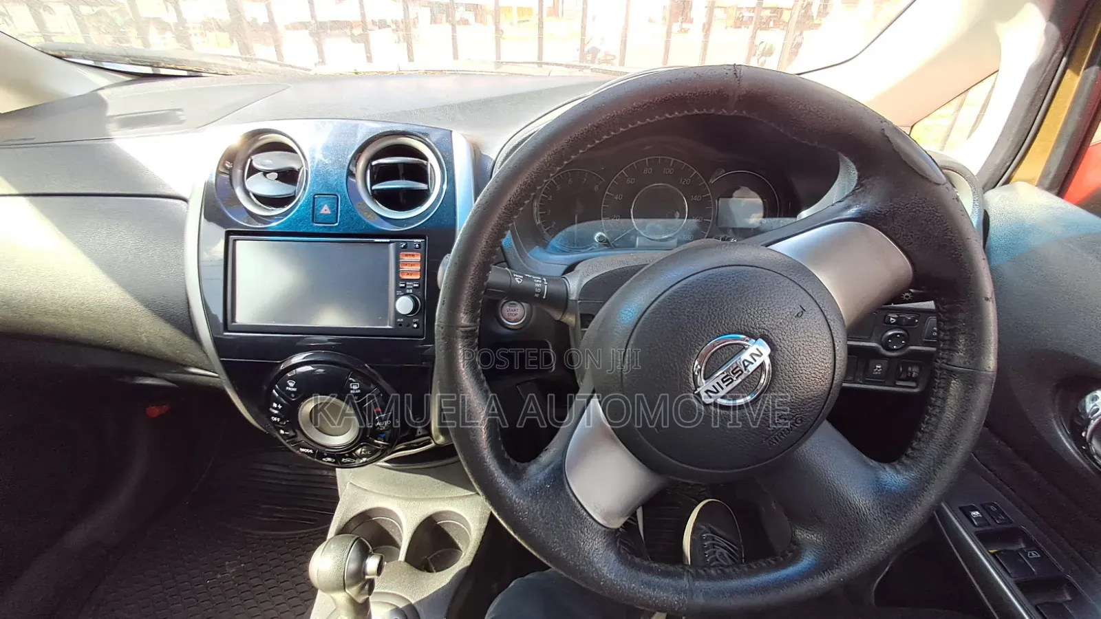 Nissan Note 2013 Gold