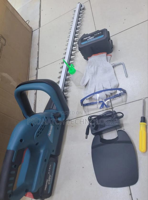Reliable Cordless Hedge Trimmer - main view
