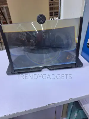 Smartphone Screen Enlarger With Adjustable Viewing Angle
