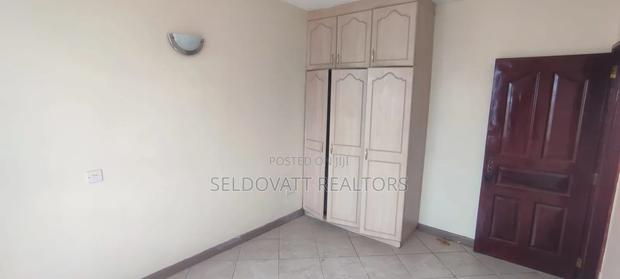 Furnished 2bdrm Apartment in Mountain View for rent - thumbnail 2