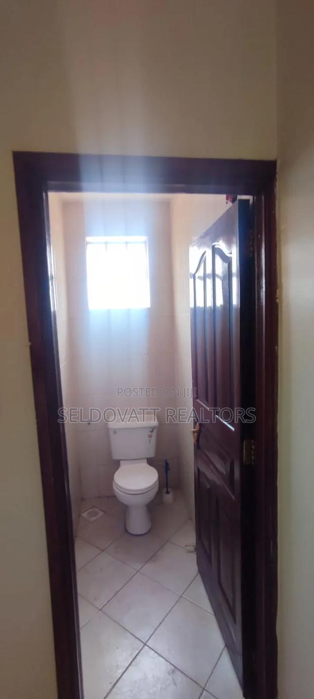 Furnished 2bdrm Apartment in Mountain View for rent - thumbnail 7