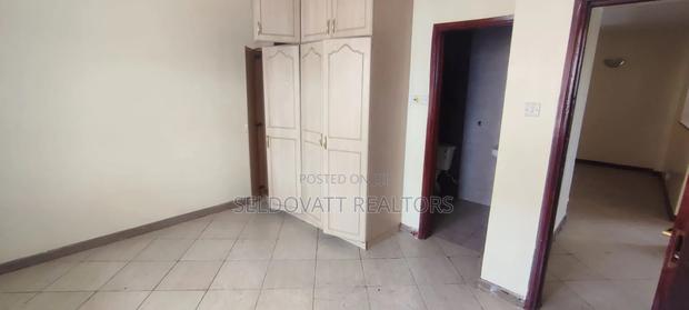 Furnished 2bdrm Apartment in Mountain View for rent - thumbnail 8
