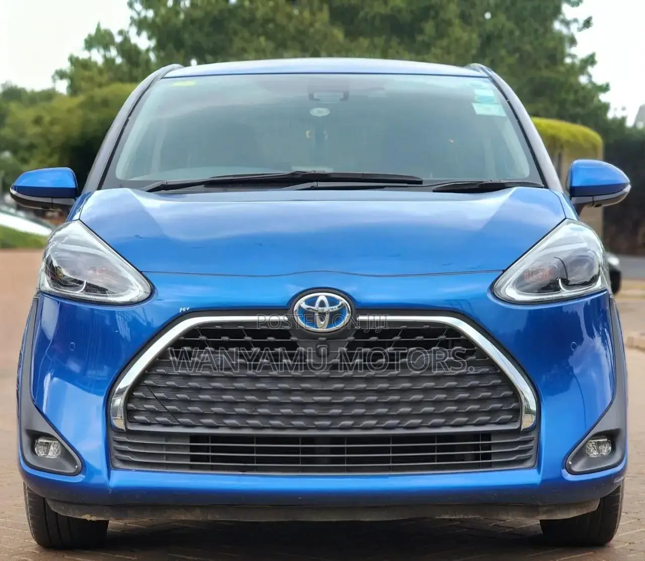 Toyota Sienta 2019 Blue