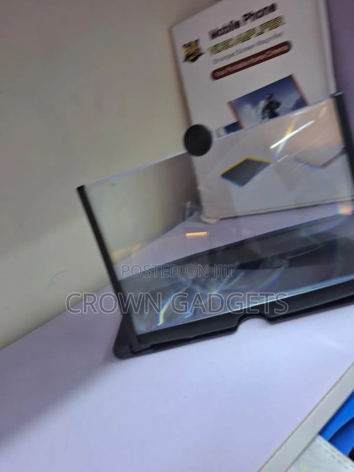 Foldable Mobile Video Amplifier With Fresnel Lens Stand
