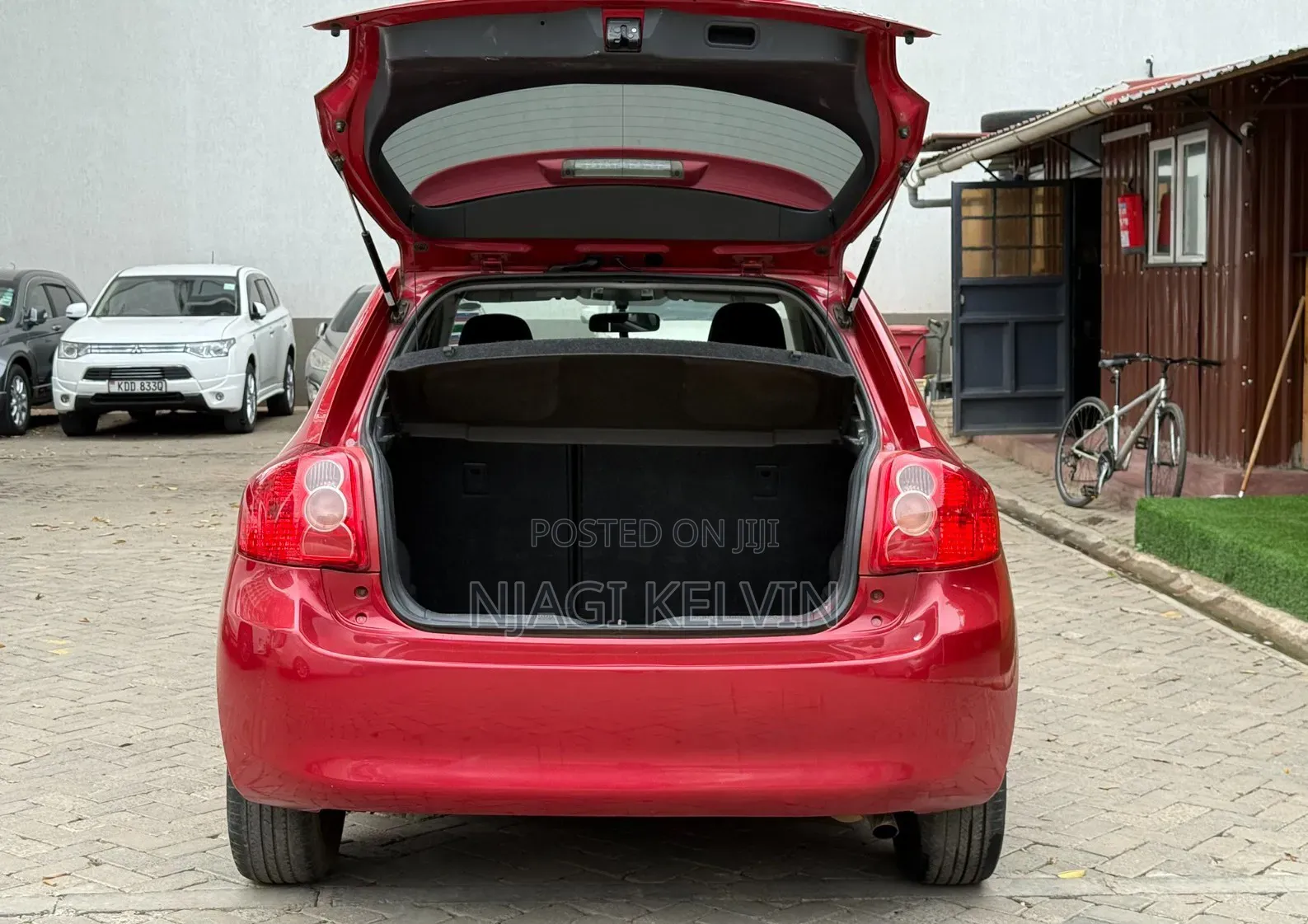 Toyota Auris 2007 Red