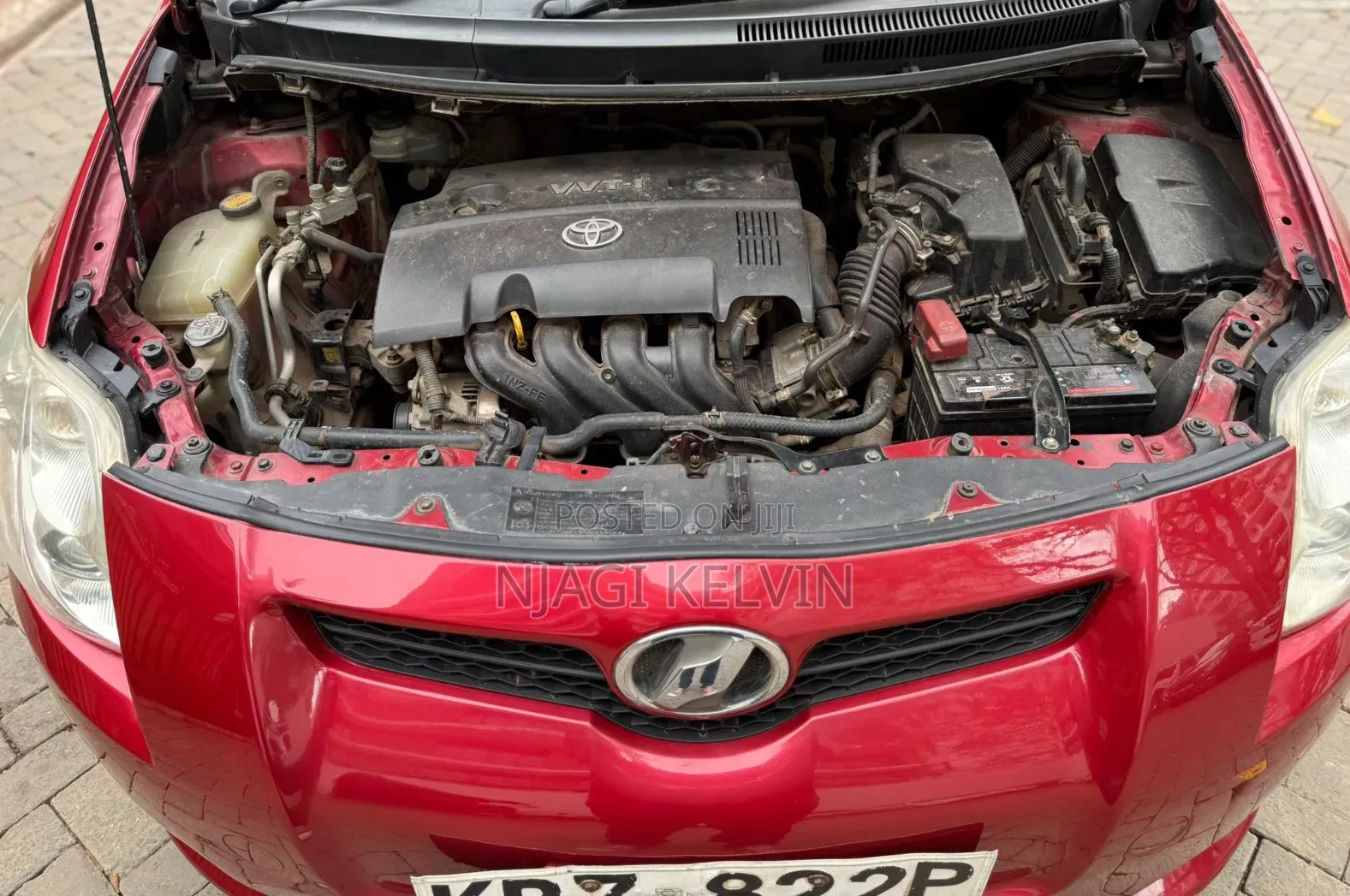 Toyota Auris 2007 Red