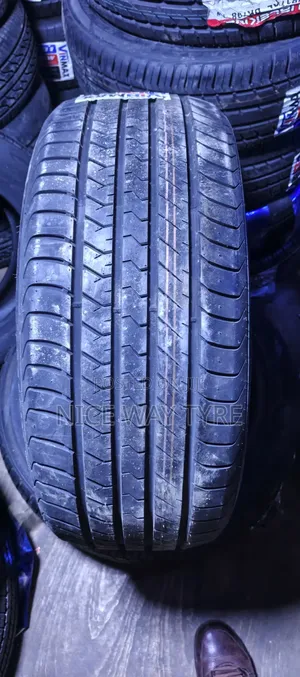 245/45r18 Ultraline