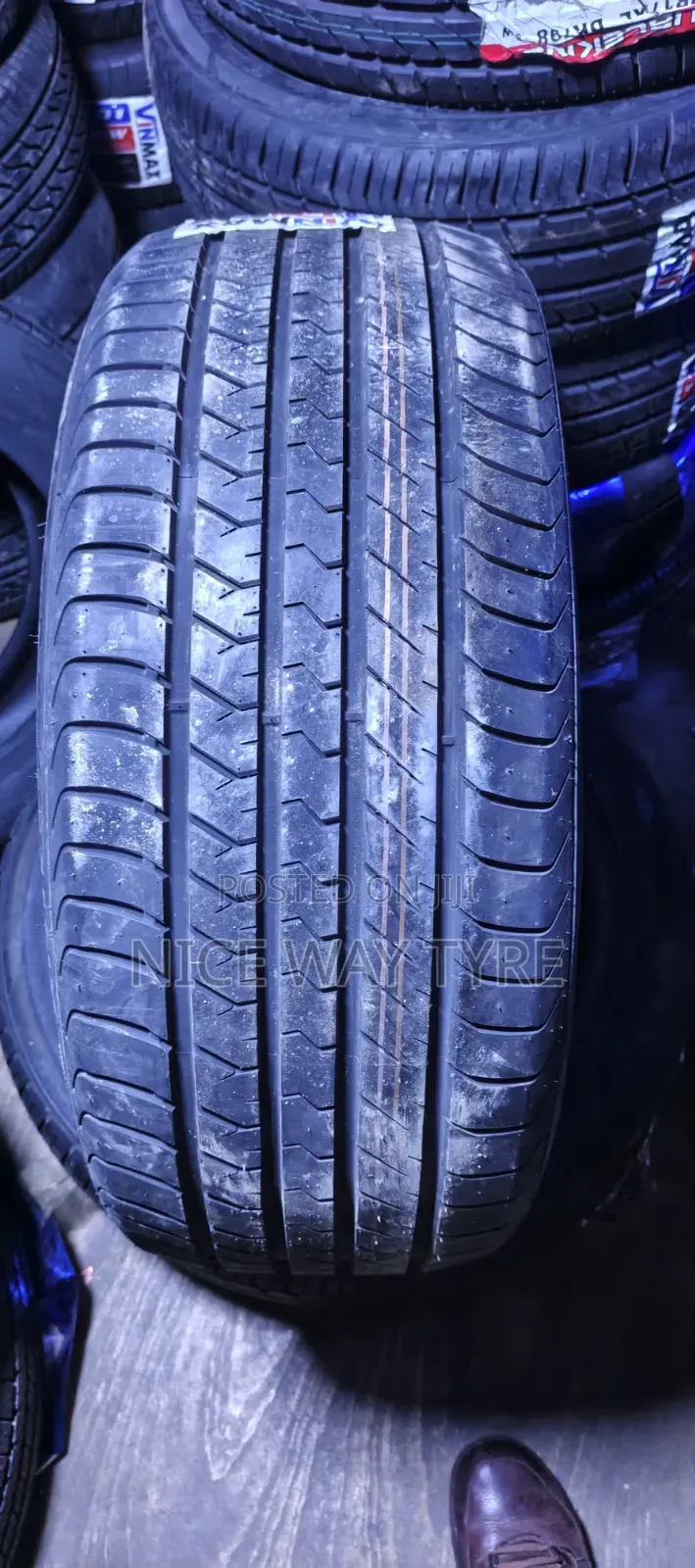 245/45r18 Ultraline