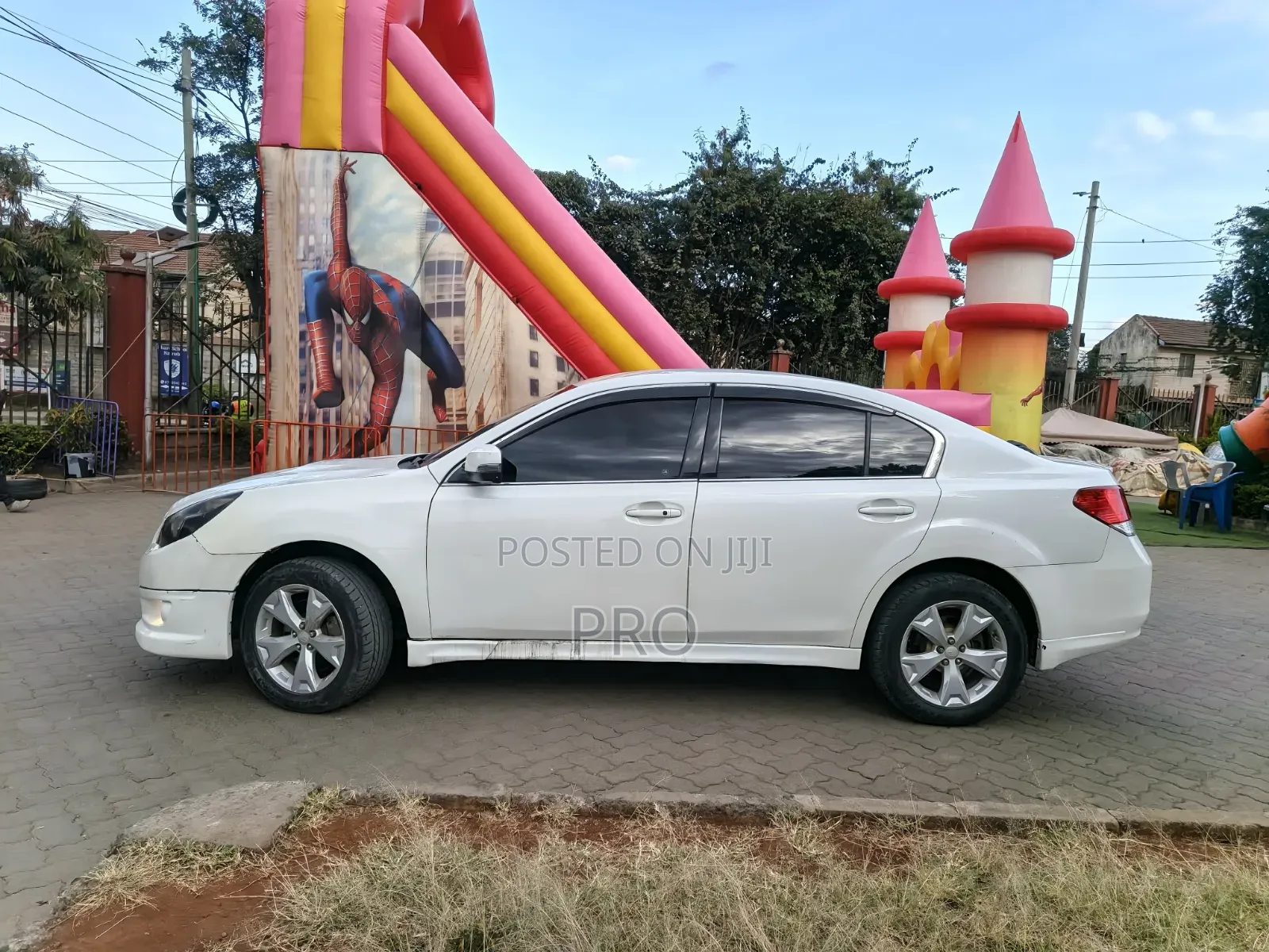 Subaru Legacy 2011 White