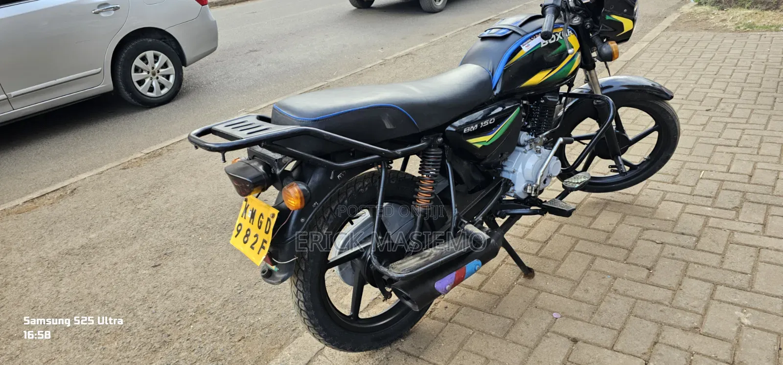 Bajaj Boxer 150 UG 2025 Black