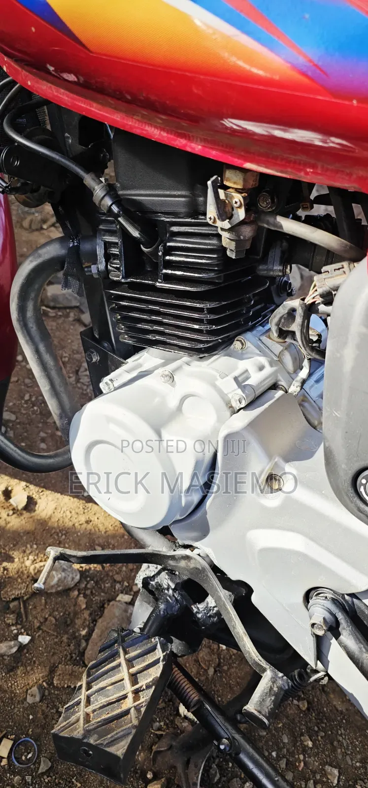 Bajaj Boxer 150 UG 2026 Red