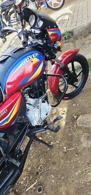 Bajaj Boxer 150 UG 2026 Red
