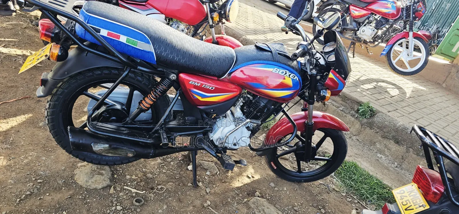 Bajaj Boxer 150 UG 2026 Red