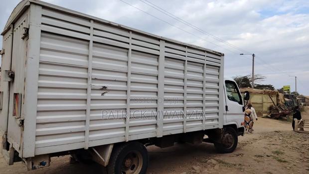 Hyundai Lorry - thumbnail 3