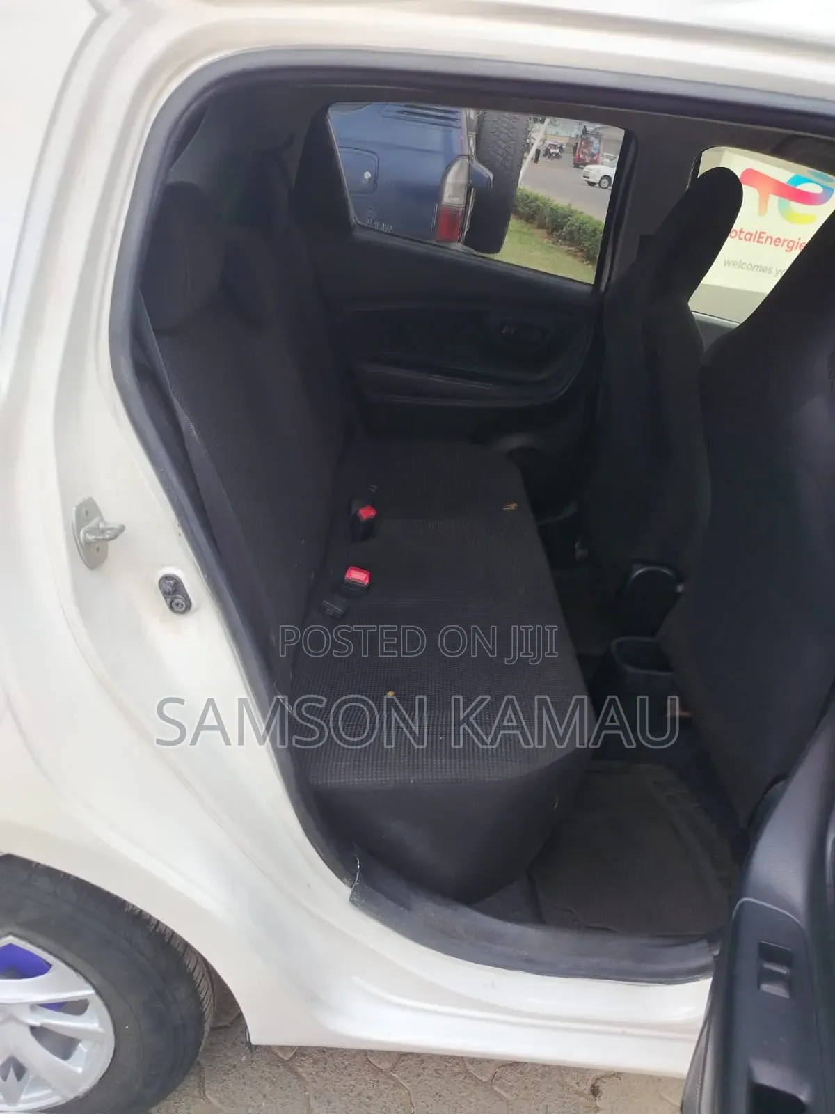 Toyota Vitz 2016 White