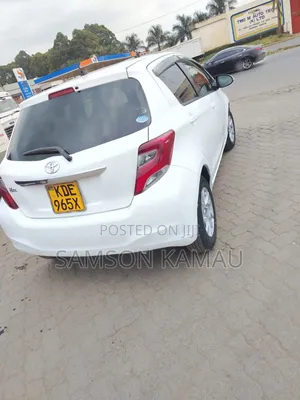 Toyota Vitz 2016 White