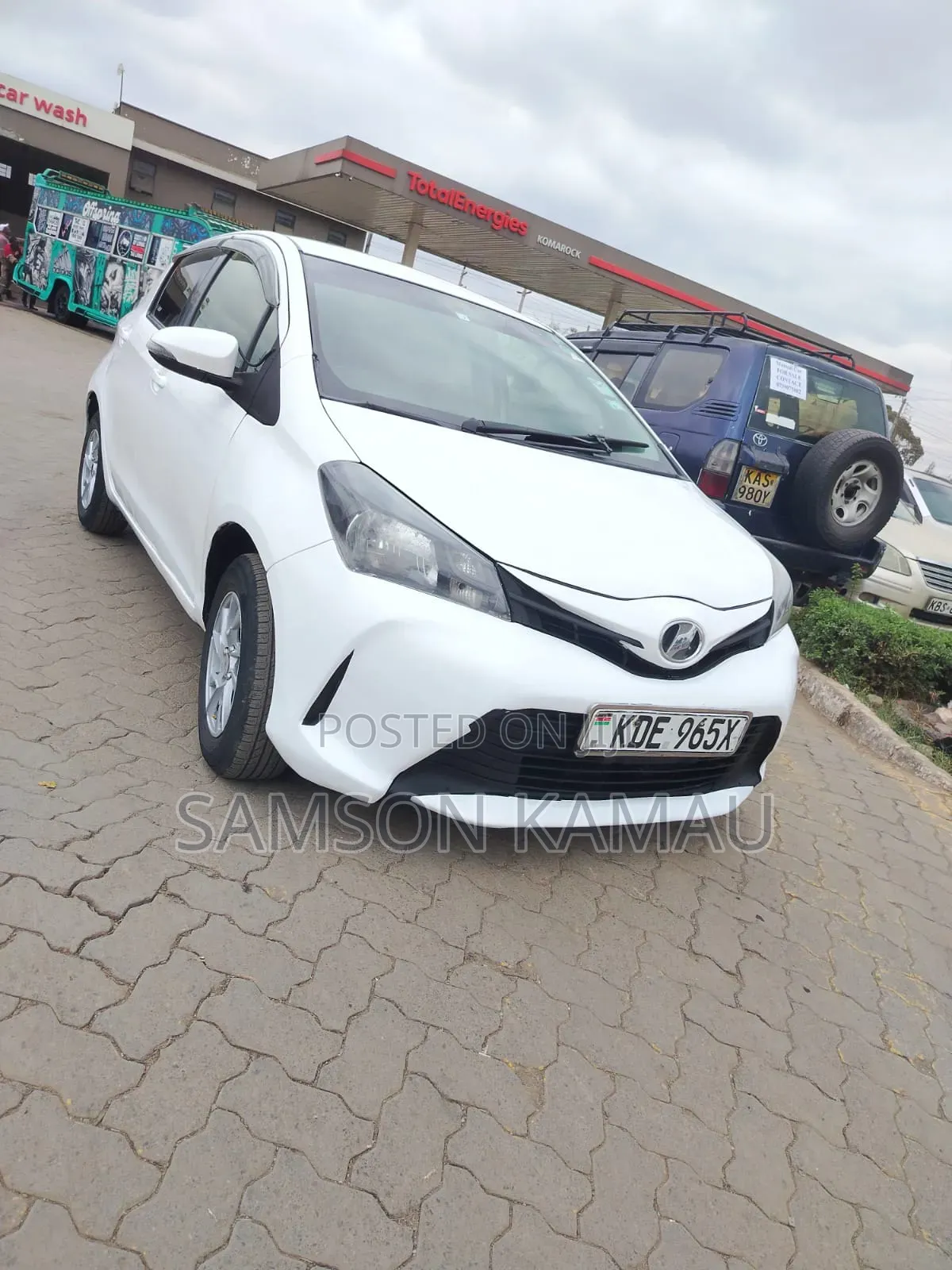 Toyota Vitz 2016 White