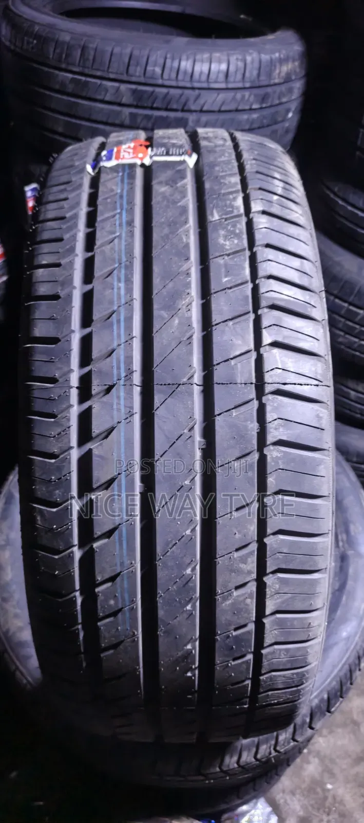 275/40r22 Vinmax
