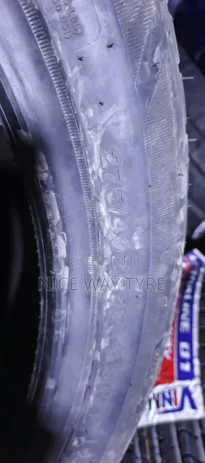 275/40r22 Vinmax