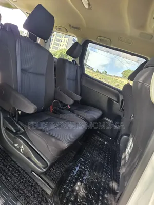 Toyota Voxy 2017 White