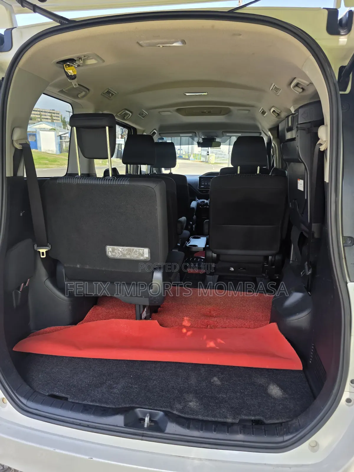 Toyota Voxy 2017 White