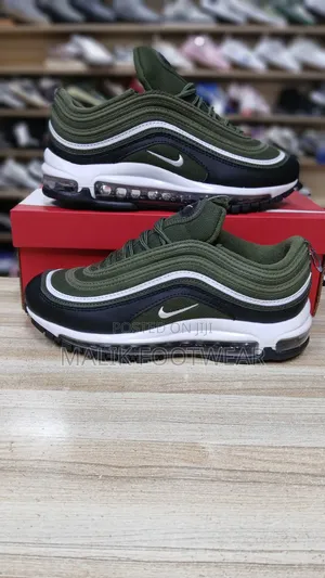 Sneaker Wear