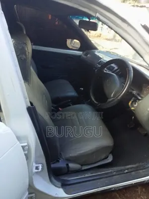 Toyota Corolla 1994 White
