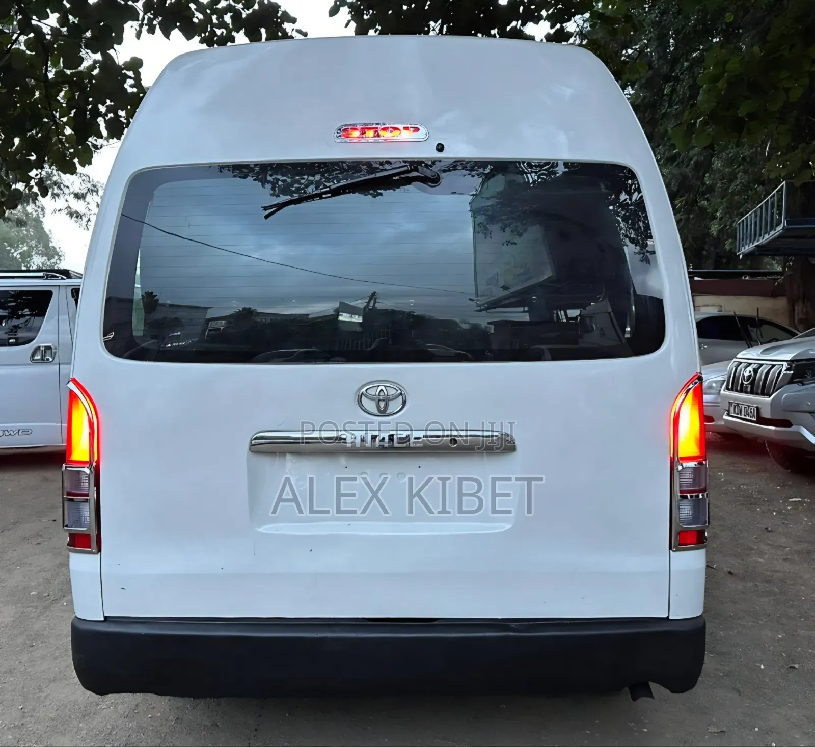 Toyota HiAce 2019 White