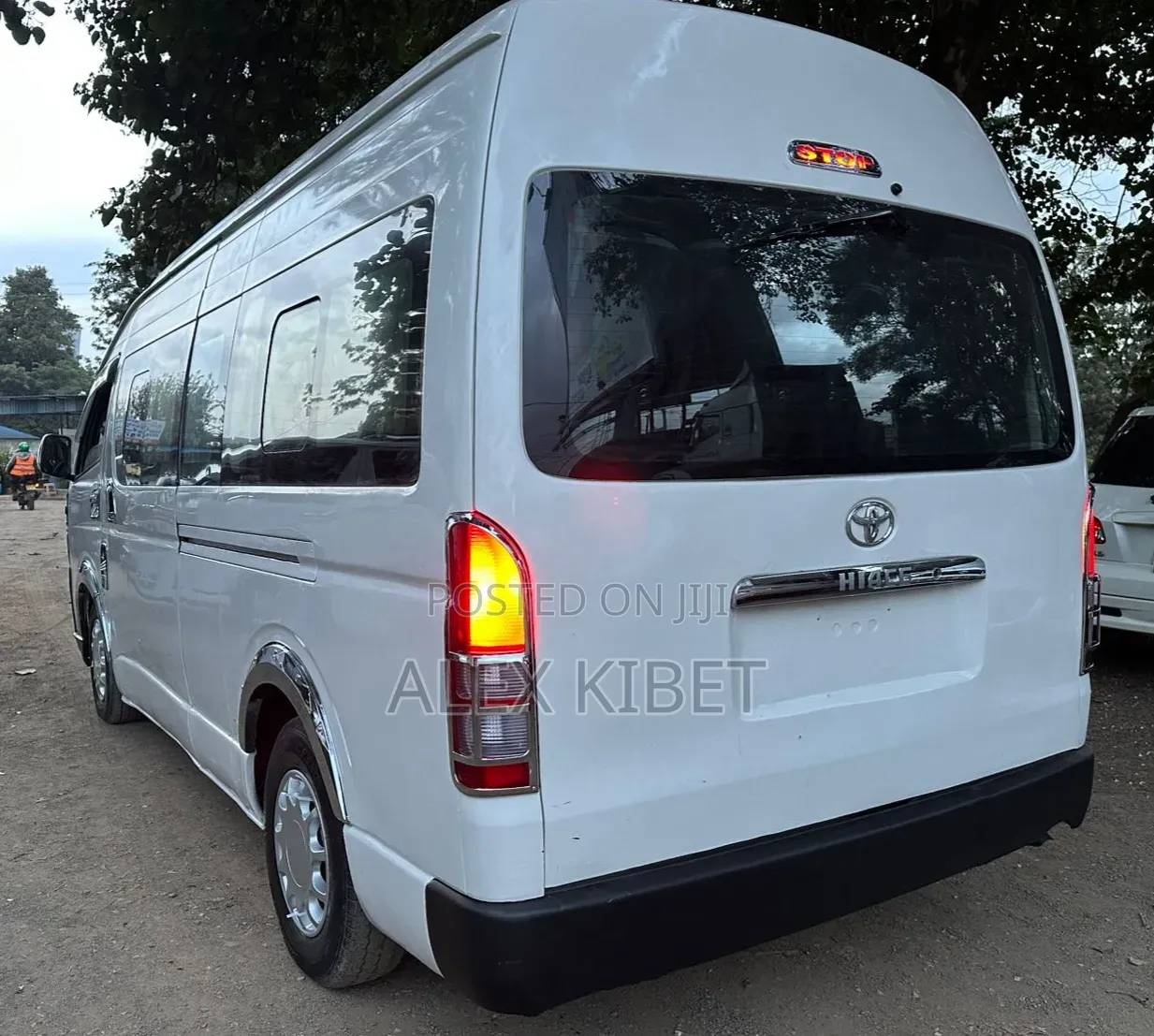Toyota HiAce 2019 White
