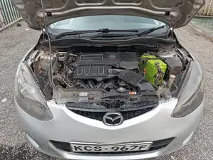 Mazda Demio 2012 Silver