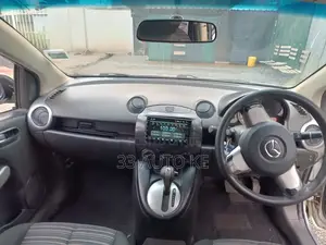 Mazda Demio 2012 Silver