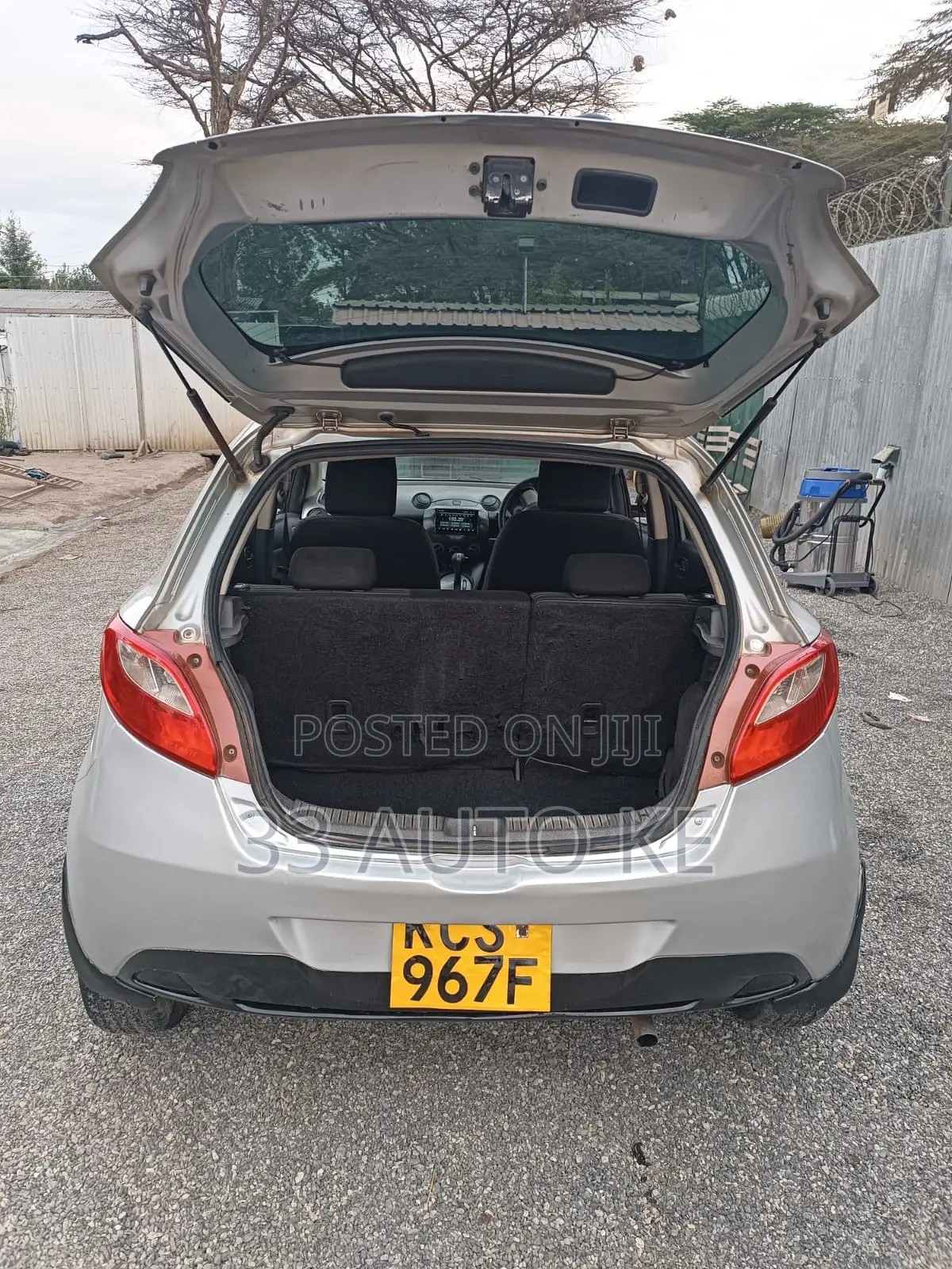 Mazda Demio 2012 Silver