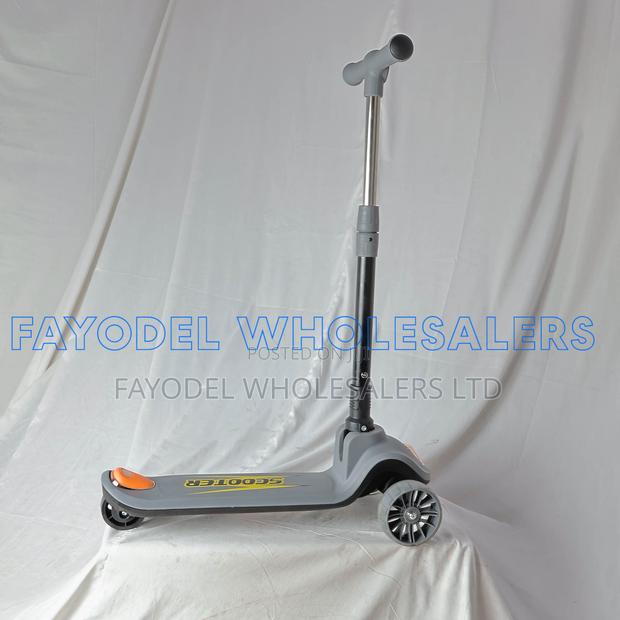 Premium 3-Wheel Kids Scooter – Grey