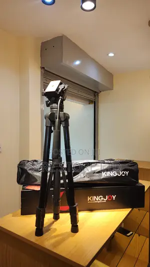 Kingjoy Vt-1500 Professional Video Tripod With Fluid Head Stand