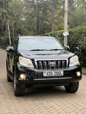 Toyota Land Cruiser Prado 2011 Black