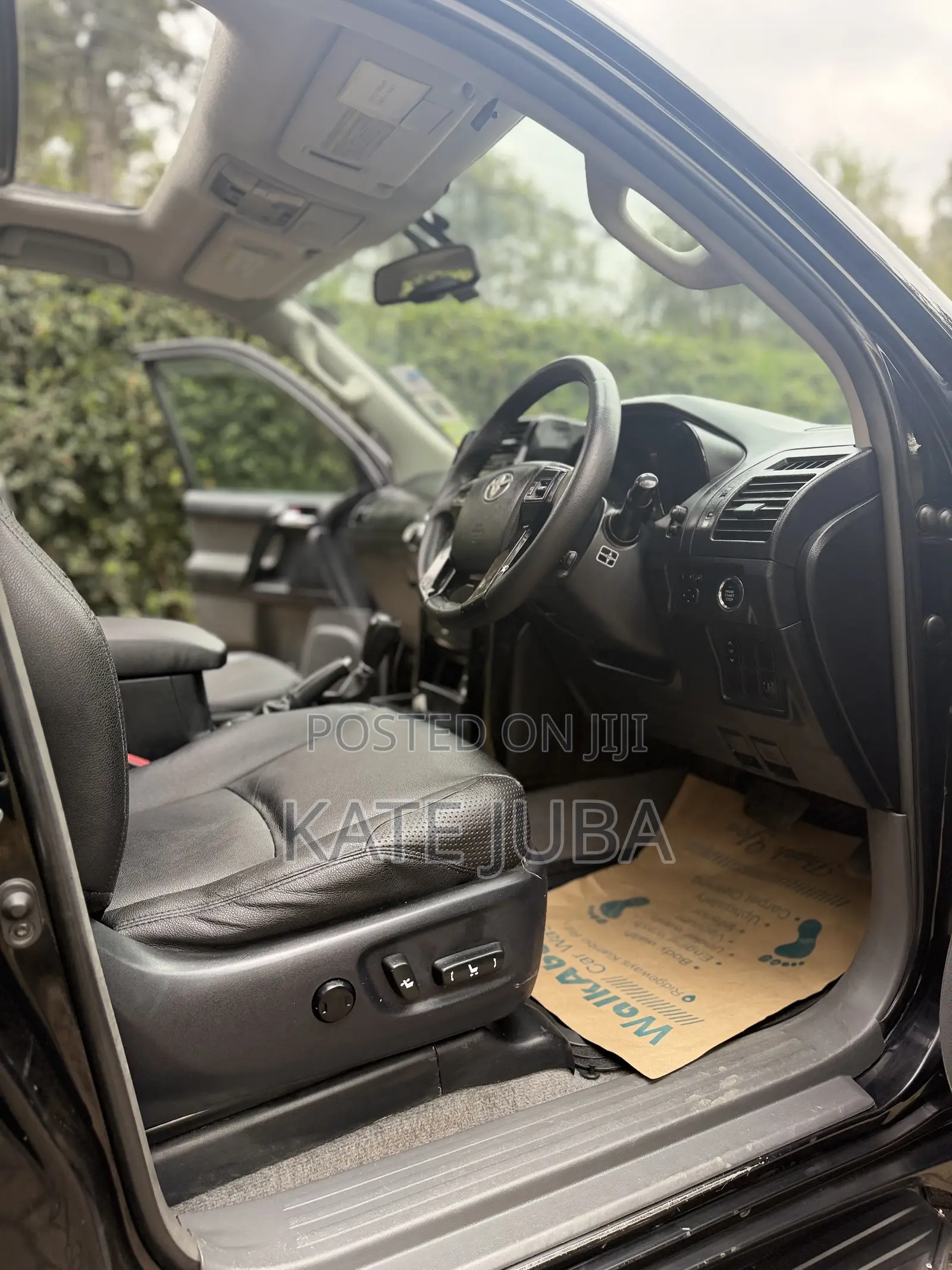 Toyota Land Cruiser Prado 2011 Black