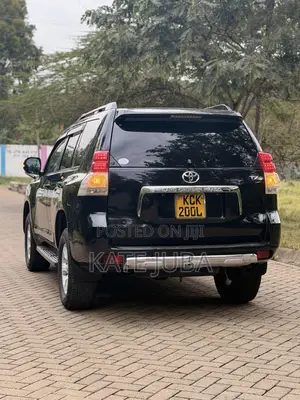 Toyota Land Cruiser Prado 2011 Black