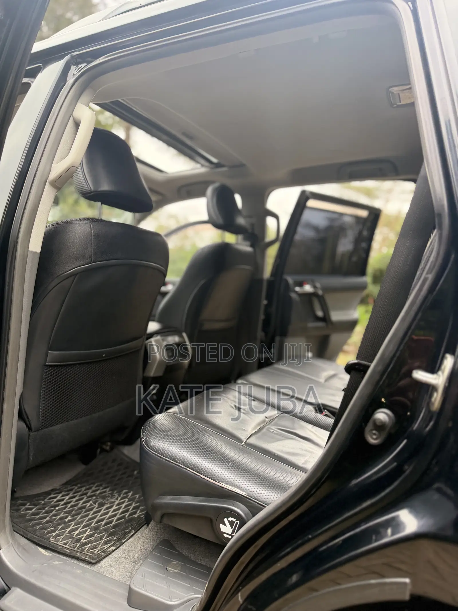 Toyota Land Cruiser Prado 2011 Black