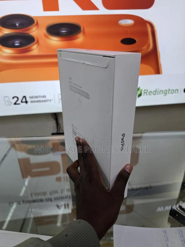 New Apple iPad Pro 256 GB Black - thumbnail 2