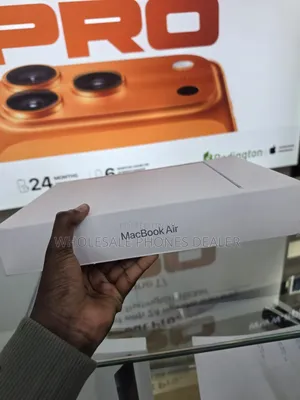 New Laptop Apple MacBook Air 2025 M4 16GB Apple M4 SSD 512GB