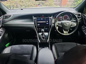 Toyota Harrier 2.0 Turbo 2018 White