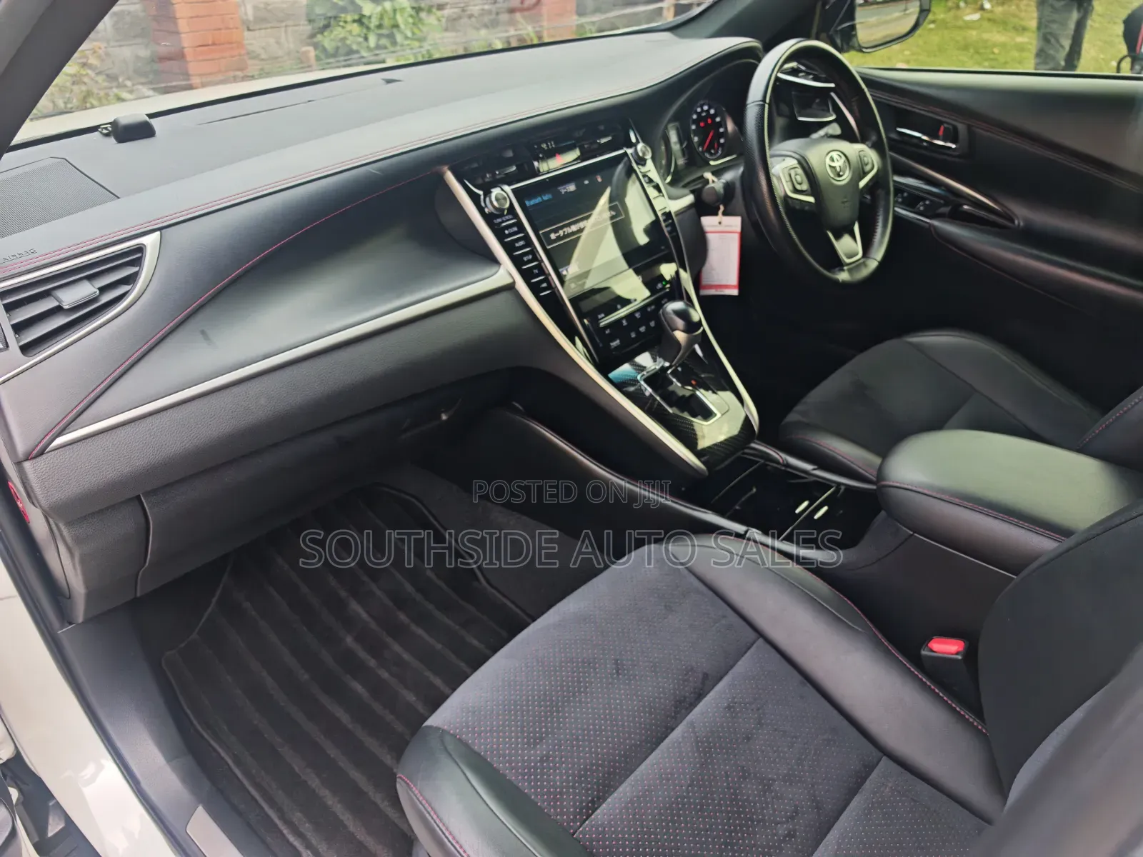 Toyota Harrier 2.0 Turbo 2018 White