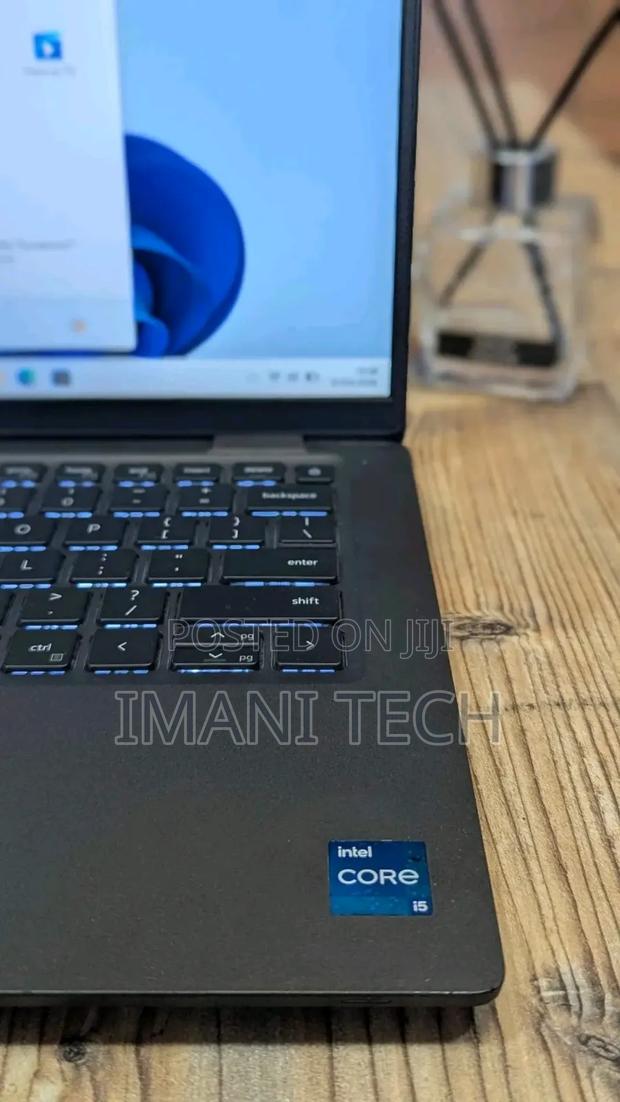 Laptop Dell Latitude 5420 16GB Intel Core i7 SSD 256GB - thumbnail 3