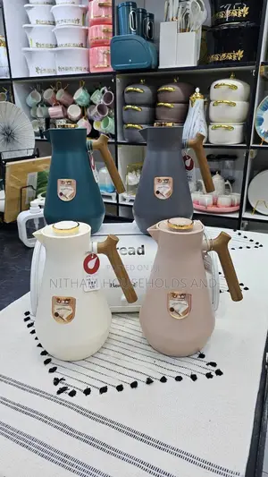 Thermal Flask - Wooden Handle Vacuum Flask 1.45l